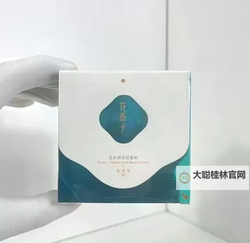 焕新美丽:玉女桃花轻蜜粉K03完美遮盖你的自然之美图1