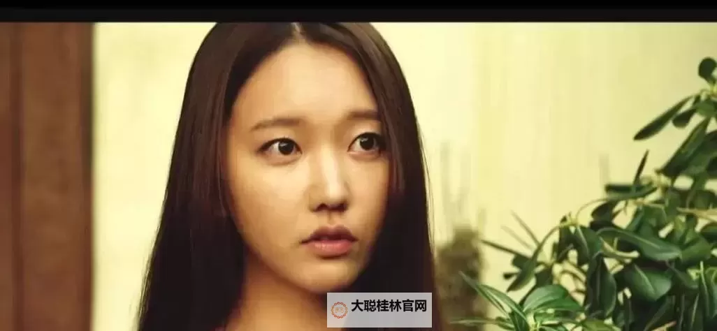 一个人看的高清免费视频:独自欣赏的静谧时光图1