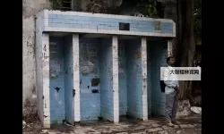 揭秘厕所撒尿间谍：隐藏在日常背后的秘密战线